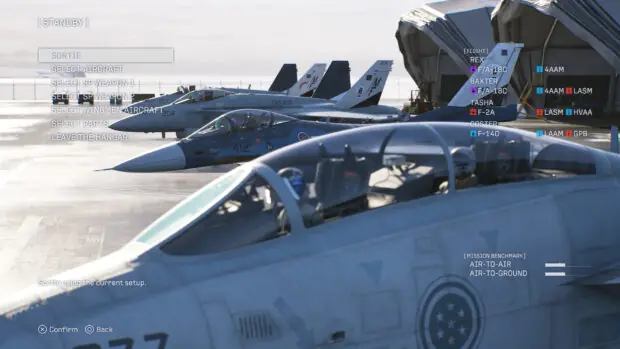 Myśliwce zaparkowane na pokładzie w grze Ace Combat 8: Wings of Theve