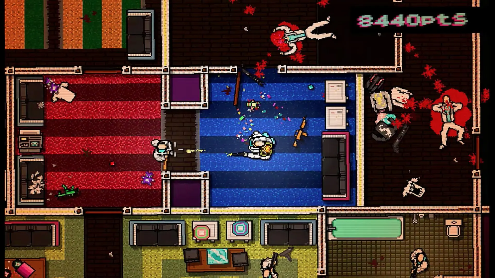 Kolorowy poziom w grze Hotline Miami oglądany z góry, pokoje pełne przeciwników