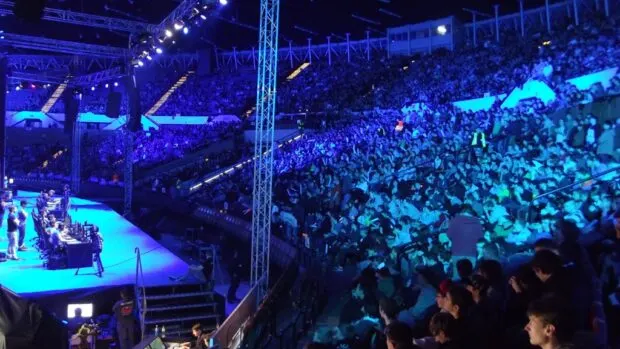 Hala Spodek wypełniona publicznością podczas turnieju Intel Extreme Masters