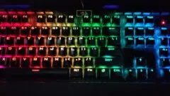 Klawiatura mechaniczna z podświetleniem RGB