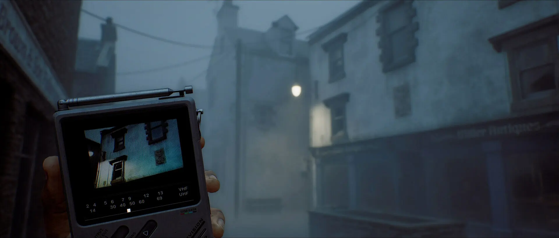 Zamglona ulica w Silent Hill: Townfall