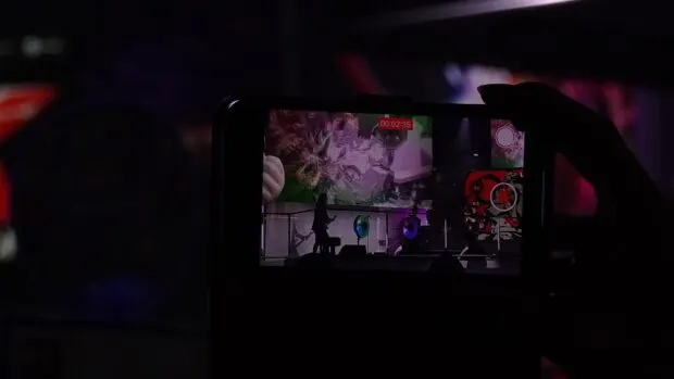 Publiczność przed stoiskiem wydawcy podczas Tokyo Game Show