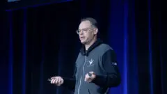 Zdjęcie do artykułu: Tim Sweeney znów o Steamie: oznaczenia AI to „odrażający” komunikat polityczny. Valve nie zmienia zasad